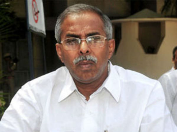 Is Rs 15 Cr land settlement leads to YS Vivekananda Reddy murder? Is Rs 15 Cr land settlement leads to YS Vivekananda Reddy murder?