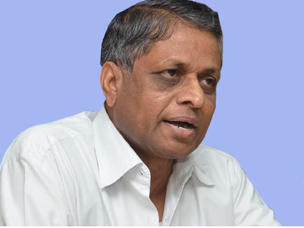 దాడి..కొణతాల ఇద్దరూ వైసిపి లోనే..
