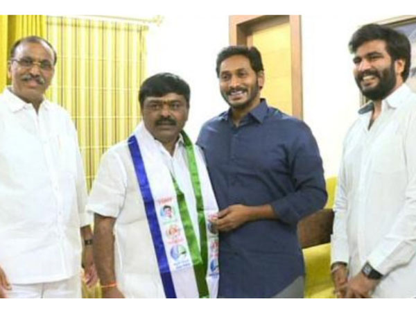 Tollywood director Dasari Narayana Rao son Arun Kumar joined in YSRCP Tollywood director Dasari Narayana Rao son Arun Kumar joined in YSRCP