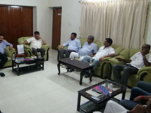 సుమలతకు టిక్కెట్