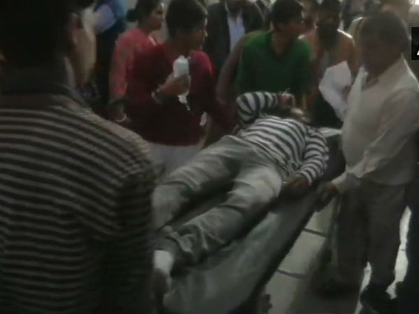 పేలుడుతో కమ్ముకొన్న పొగ