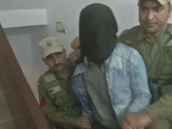 Hizbul Mujahideen behind Jammu grenade attack, militant Yasir Bhatt arrested Hizbul Mujahideen behind Jammu grenade attack, militant Yasir Bhatt arrested