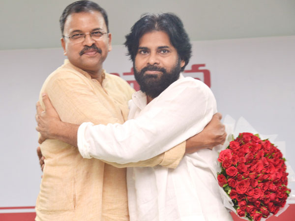 ఎట్టకేలకు జనసేనలోకి..