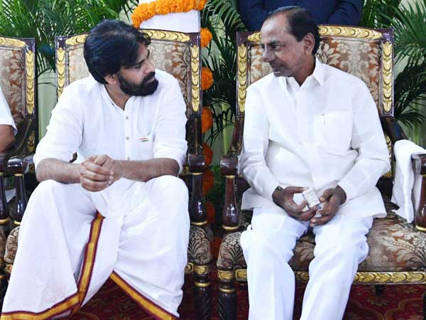 టీడీపీ, వైసీపీ ఫ్యాక్టర్.. కేసీఆర్ పాలనపై పవన్ అసంతృప్తి?