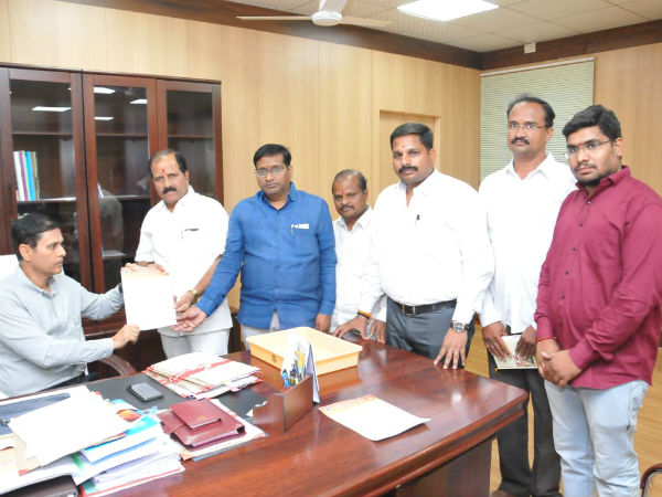 VHP complaints against KCR to EC,says CM made derogatory remarks on Hindus VHP complaints against KCR to EC,says CM made derogatory remarks on Hindus