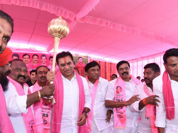 పోలవరం ఓకే .. కాళేశ్వరం, పాలమూరు ఏదీ ..?