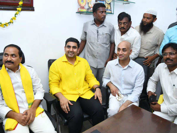 అన్ని పార్టీలనూ ఆదరించిన స్థానం ఇది..