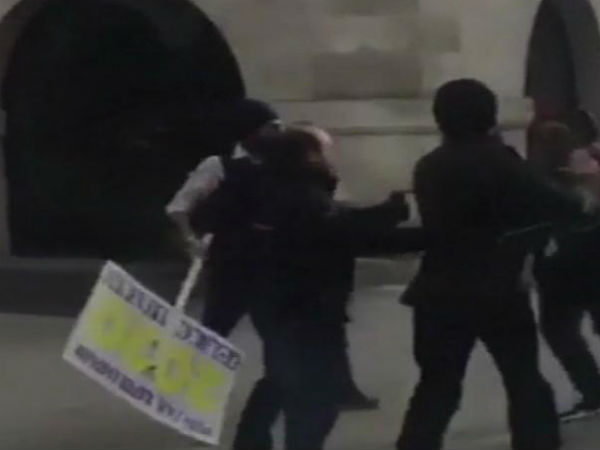 ISI-backed Khalistanis, Kashmiris attack British Indians at Indian High Commission in London ISI-backed Khalistanis, Kashmiris attack British Indians at Indian High Commission in London