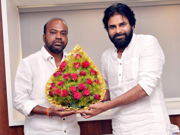 ప్రజారాజ్యం పార్టీ నుంచి టిక్కెట్ ఇచ్చినా చివరి నిమిషంలో...