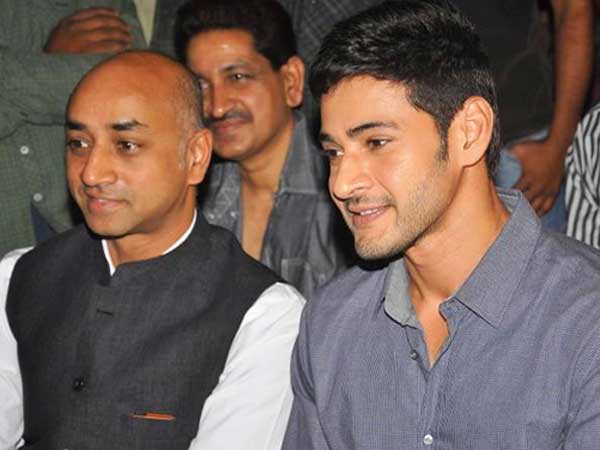 మహేష్ బాబు పై అందరి ద్రుష్టి..! బావకు సై అంటూ కాంగ్రెస్ ను దూషిస్తారా...?