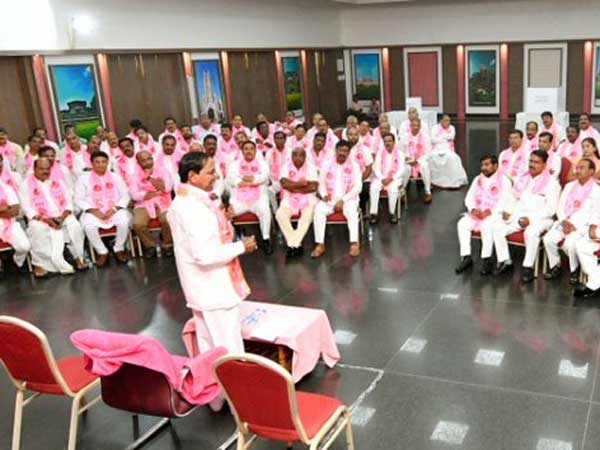 అసెంబ్లీలో పోలింగ్