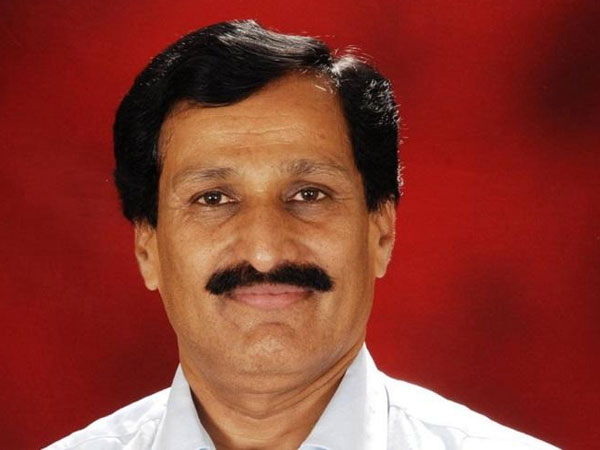 సిట్టింగ్ స్థానమని ఒకరు, జేడీఎస్కు ఇవ్వద్దని మరొకరు