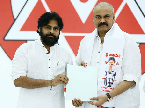 జనసేనలోకి నాగబాబు..