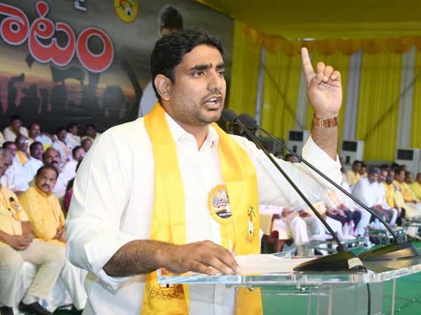 లోకేష్ పై ఆళ్ల పోటీ..