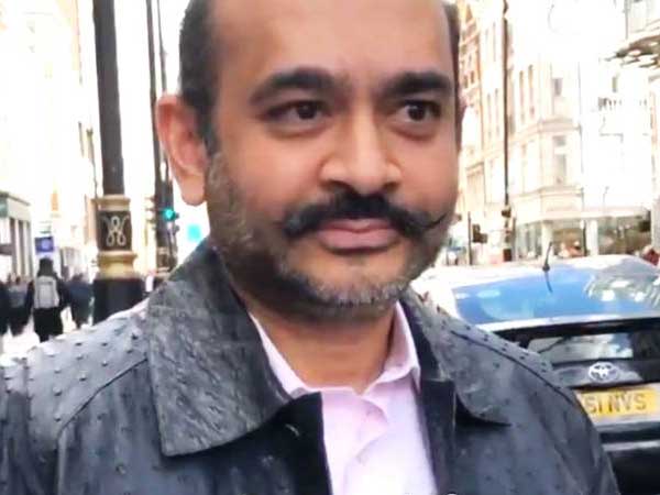 నీరవ్ దగ్గర 4 పాస్ పోర్టులు
