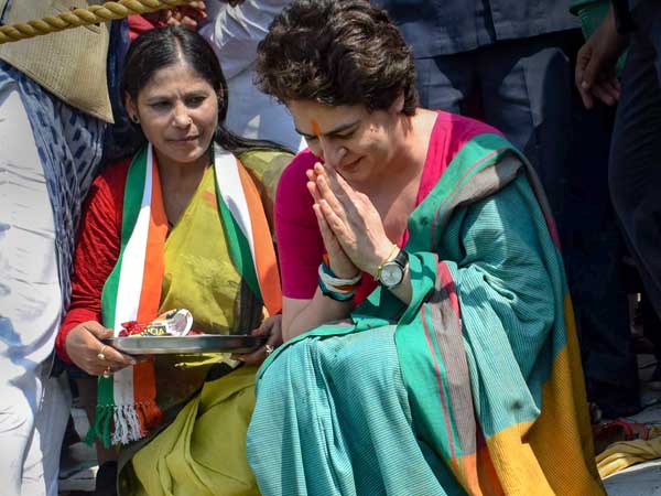 ప్రియాంకా గాంధీ గంగా యాత్రతో టెన్షన్ లో బీజేపీ , బీఎస్పీ , ఎస్పీ లు