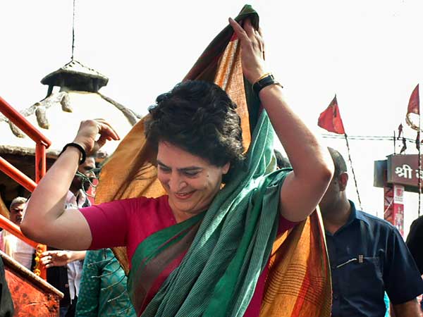 యాదవేతరులే టార్గెట్ గా యాత్ర ... ప్రియాంకా పర్యటనపై ఆసక్తి