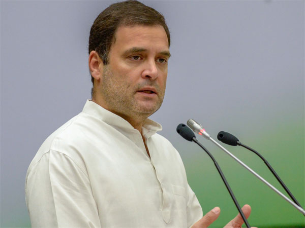 డిఫరెంట్ గా ప్రచార అంశాలు