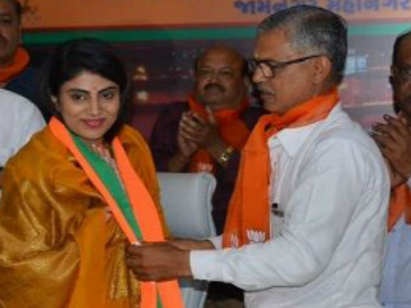 కర్ణిసేన విభాగం మహిళా అధ్యక్షురాలు