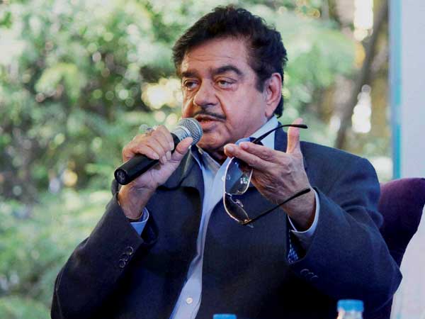 శతృఘ్ను సిన్హా ఏ పార్టీ నుంచి పోటీ చేస్తారు?