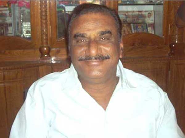 Vanama Venkateswara Rao meets CM KCR to join TRS Vanama Venkateswara Rao meets CM KCR to join TRS