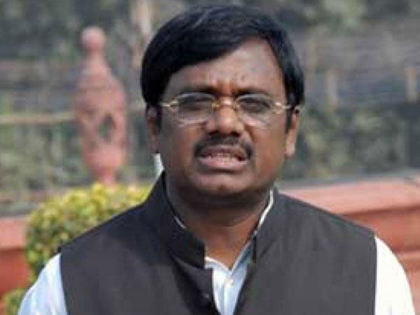 గులాబీ పార్టీపై దిక్కార స్వరం..! టీఆర్ఎస్ అదినేతపై విమర్శలు చేసిన వివేక్..!!
