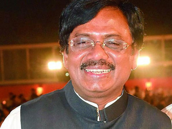 పార్టీలో ఉన్నా తగిన ప్రాధాన్యత ఇవ్వలేదు..! కేసీఆర్ పై వినోద్, వివేక్ ఆరోపణలు..!!