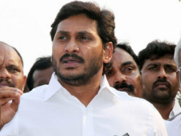 ఛార్జీషీట్లో అన్ని పేర్లు లేవు