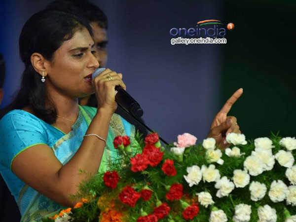 షర్మిళ ప్రసంగాలపైనే ఫోకస్..