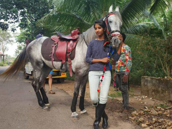 సాధరణ మహిళలు గుర్రపు స్వారీ ఎందుకు చేయలేరు ?