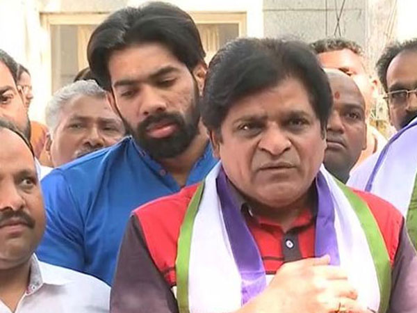 పవన్ లా చిరంజీవిగారు వేసిన బాటలో రాలేదు.. కష్టాన్ని నమ్ముకుని వచ్చానన్న ఆలీ