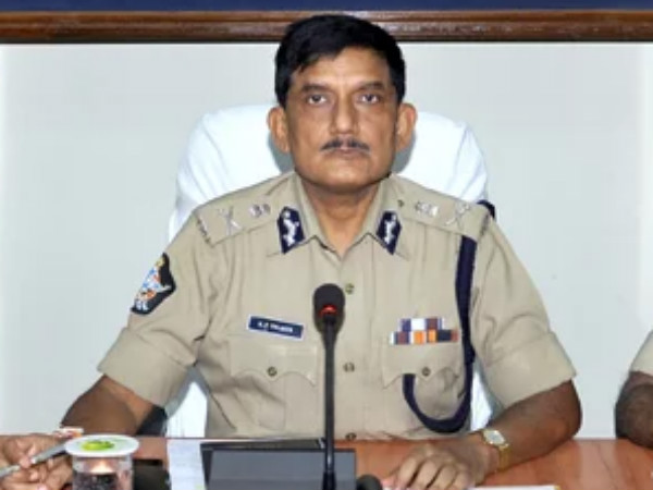 డిజిపి కి ఇసి పిలుపు..