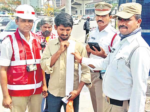 72 challans, 12 thousand fine to auto 72 challans, 12 thousand fine to auto