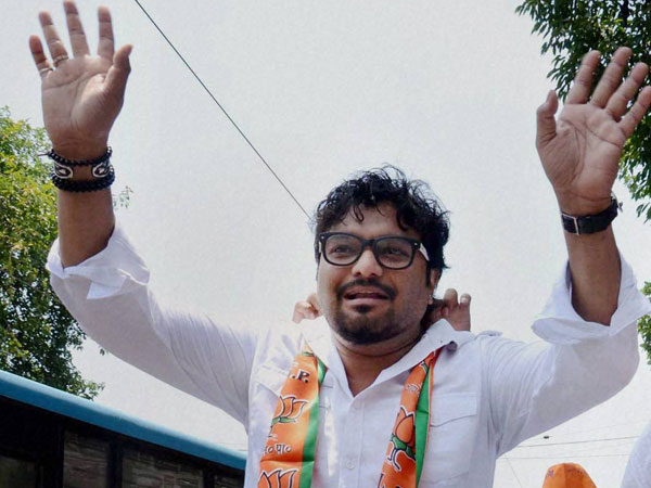BJP MP Babul Supriyo to Face FIR For Trespassing Into Polling Booth BJP MP Babul Supriyo to Face FIR For Trespassing Into Polling Booth