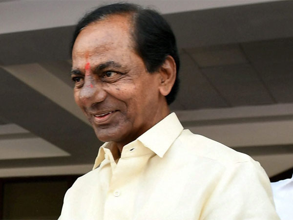 ప్రభుత్వం న్యాయం చేయదంటున్న స్టూడెంట్స్..! హెచ్చార్సీ బాట పట్టిన విద్యార్థులు..!!