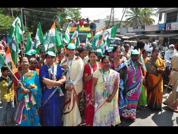 కేసులు, కోర్టులు