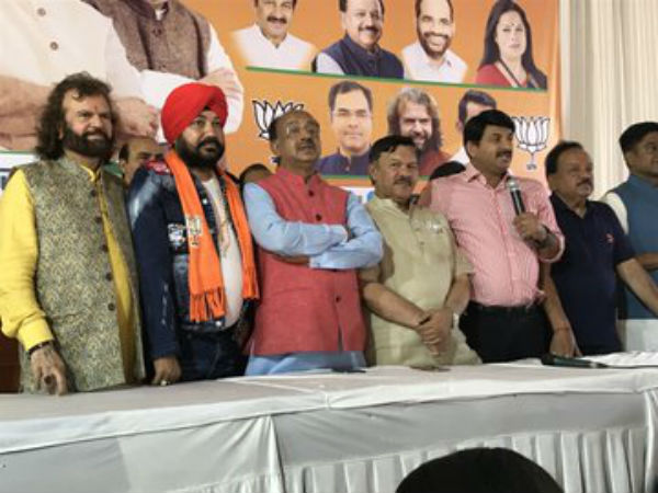 Singer Daler Mehndi joins BJP ahead of Lok Sabha elections in Punjab Singer Daler Mehndi joins BJP ahead of Lok Sabha elections in Punjab