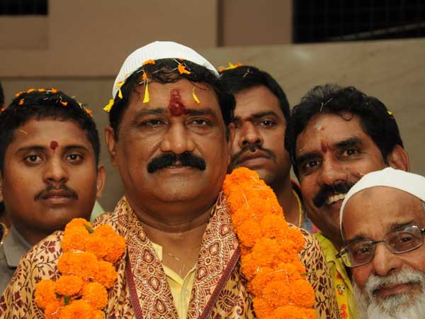 ఫ్యాన్ తిరగాలంటే కేసీఆర్ , మోడీల సహకారం కావాలి .. అందుకే ఇదంతా అన్న గంటా