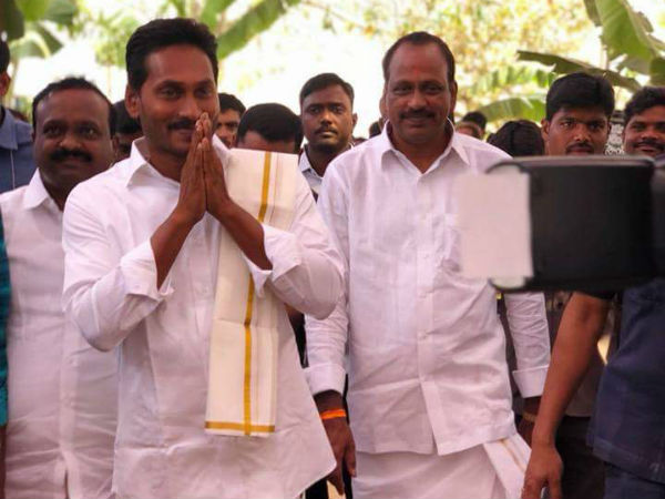 జగన్ కు 20 లోక్ సభ స్థానాలు..
