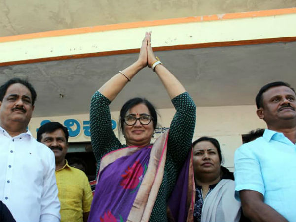 మండ్యలో సుమలత హవా!