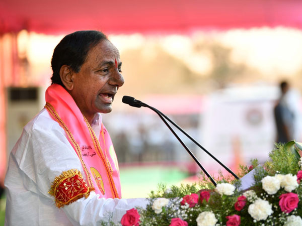 ఎన్నికలు ఏవైనా పెనుభారం స్థానిక నాయకులపైనే వేస్తున్న గులాబీ బాస్