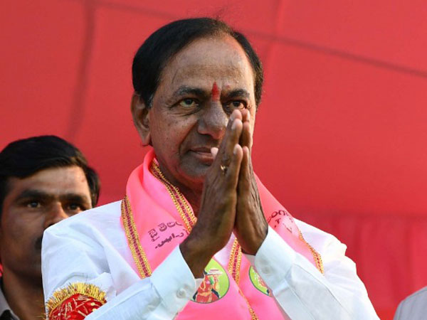 అప్పుడలా..! ఇప్పుడిలా...! పరస్పర విరుద్ధ నిర్ణయాల సీఎం..!!