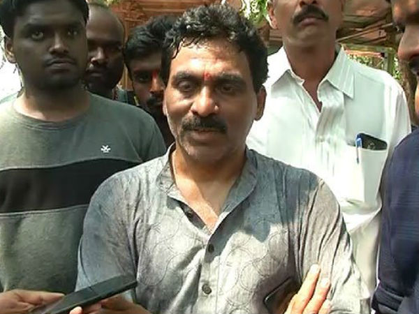 కాలినడకన తిరుమలకు..
