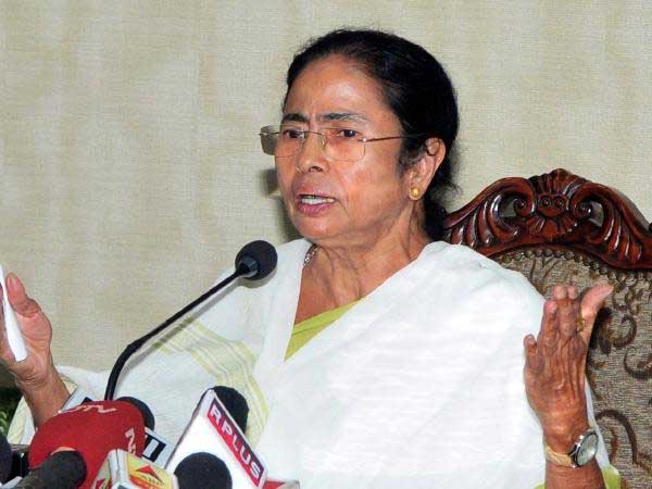 Modi ruling India by the decree of fear,mamta supports Kanimozhi Modi ruling India by the decree of fear,mamta supports Kanimozhi
