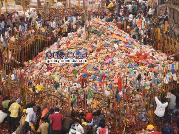 రెండేళ్లకోసారి మహా జాతర .. జాతర తేదీలను ప్రకటించిన పూజారులు