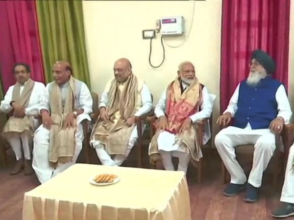 కొన్నింటిలో మాత్రం అసంతృప్తి..! కానీ గెలుపును అడ్డుకోలేవంటున్న బీజేపి శ్రేణులు..!!