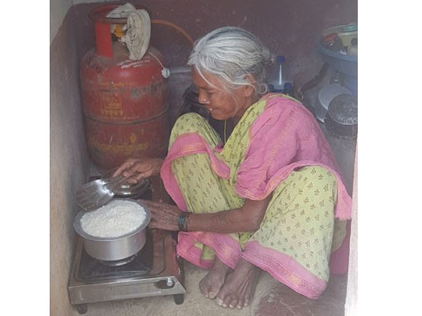 మనసును కలచివేసే నిజామాబాద్ రుద్రూరు అవ్వ కథ