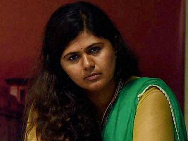 పంకజ వ్యాఖ్యలపై కాంగ్రెస్ ఆగ్రహం