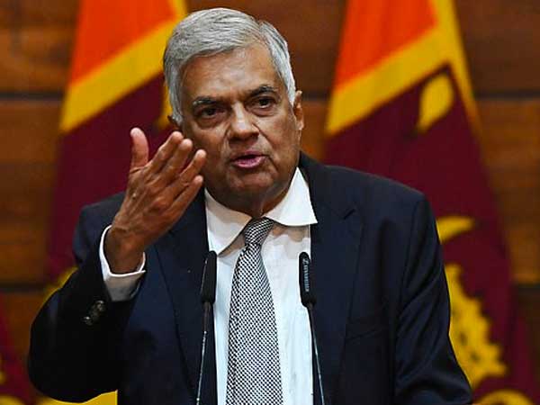 ఉగ్రవాదులను గుర్తించేందుకు పాక్ సహకారం కోరుతాం