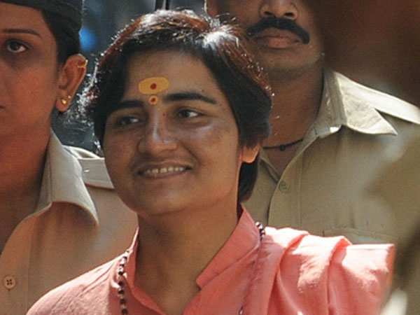 బీజేపీ తీర్థం పుచ్చుకున్ సాధ్వి ప్రగ్యా